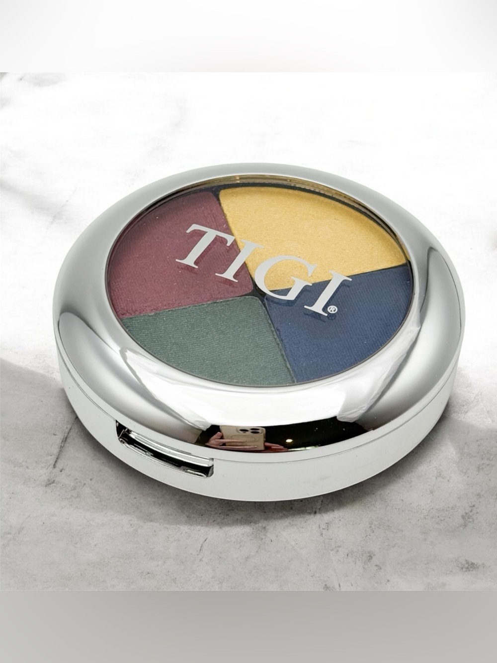 TIGI High Density Quad Eyeshadow – 0.32 oz / 9.2g (New in Box) Jewel Tone Pallet
